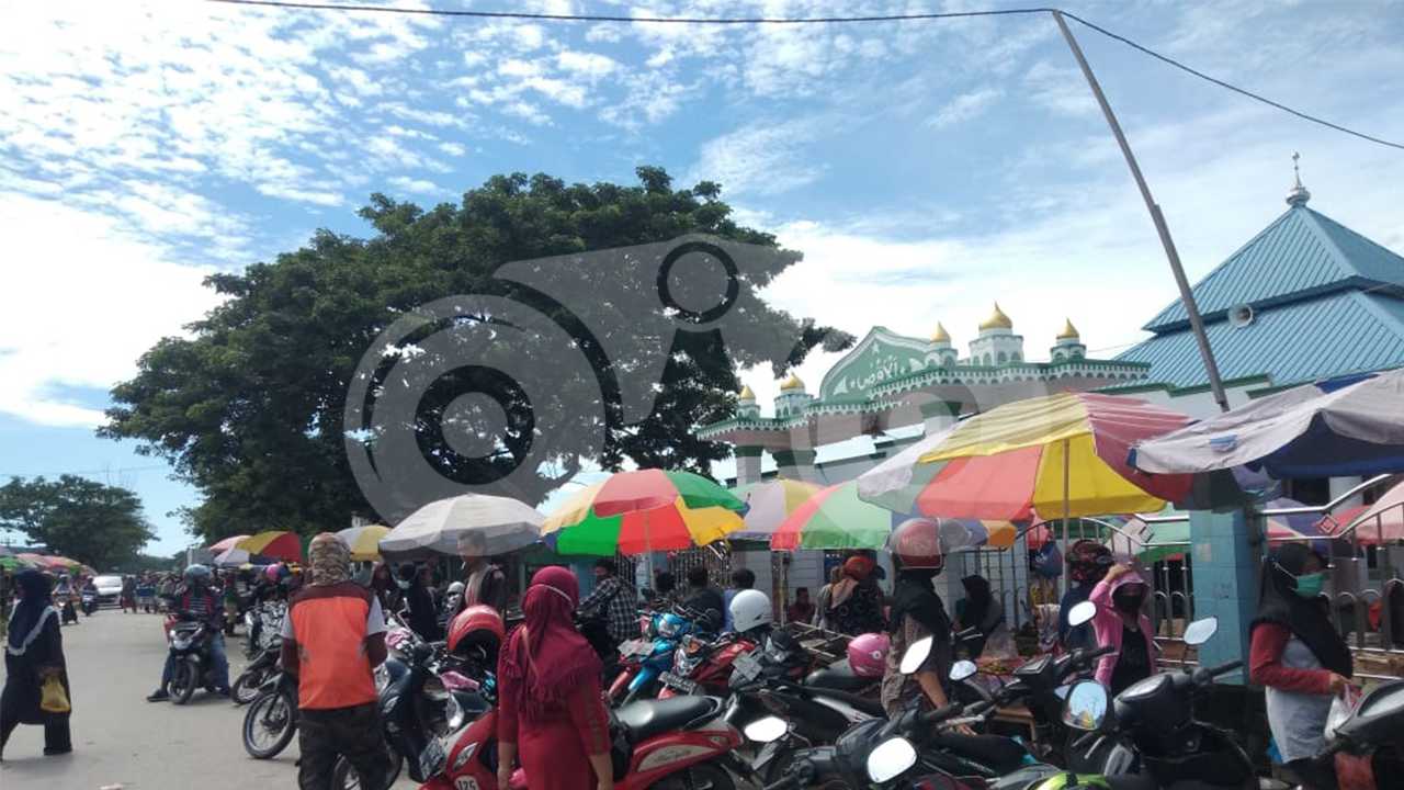 Parkiran TPI Kendari, Tiap Hari Kelompok Orang Setor Ratusan Ribu