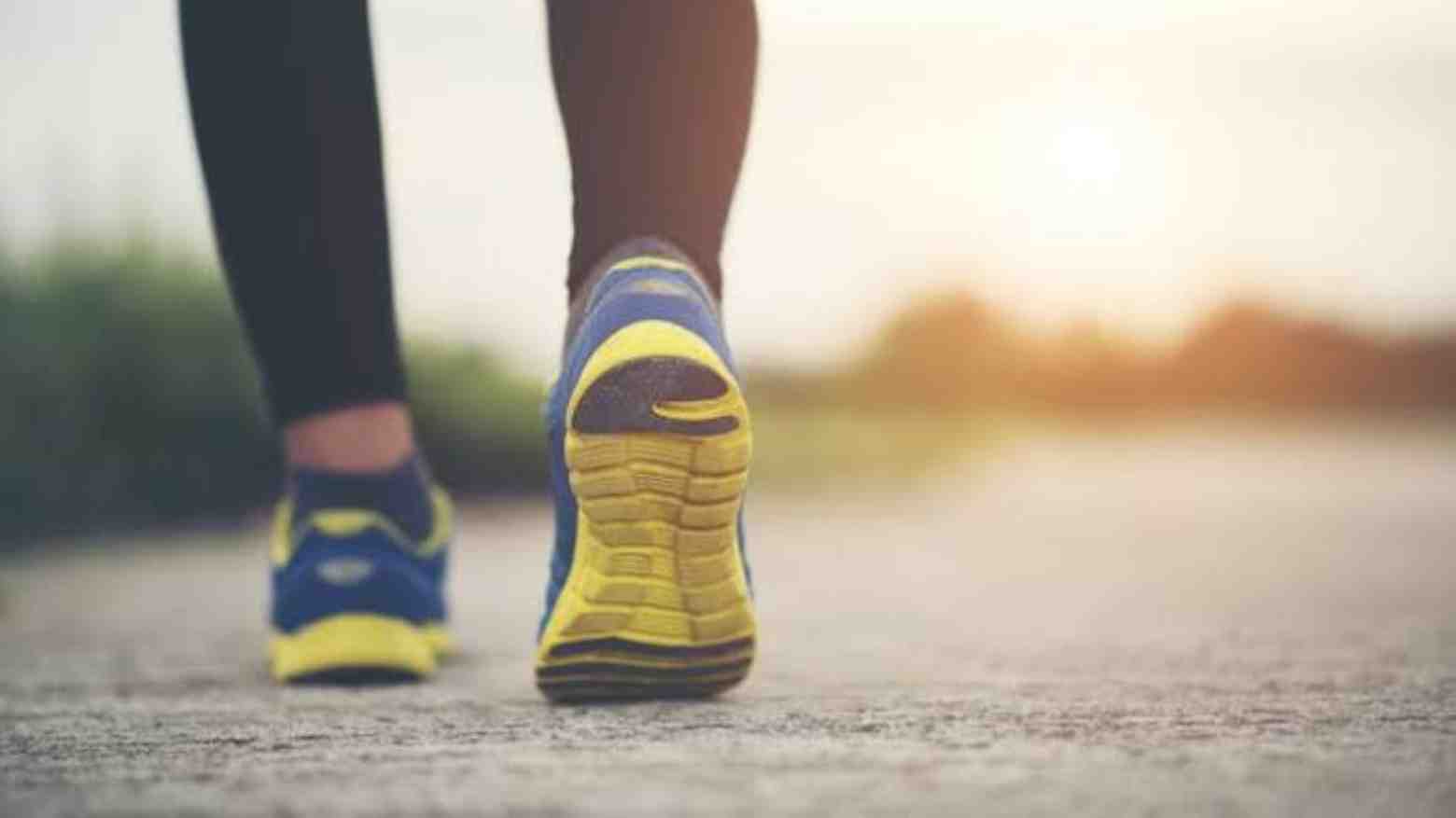 9 Manfaat Jalan Kaki di Pagi Hari Secara Rutin