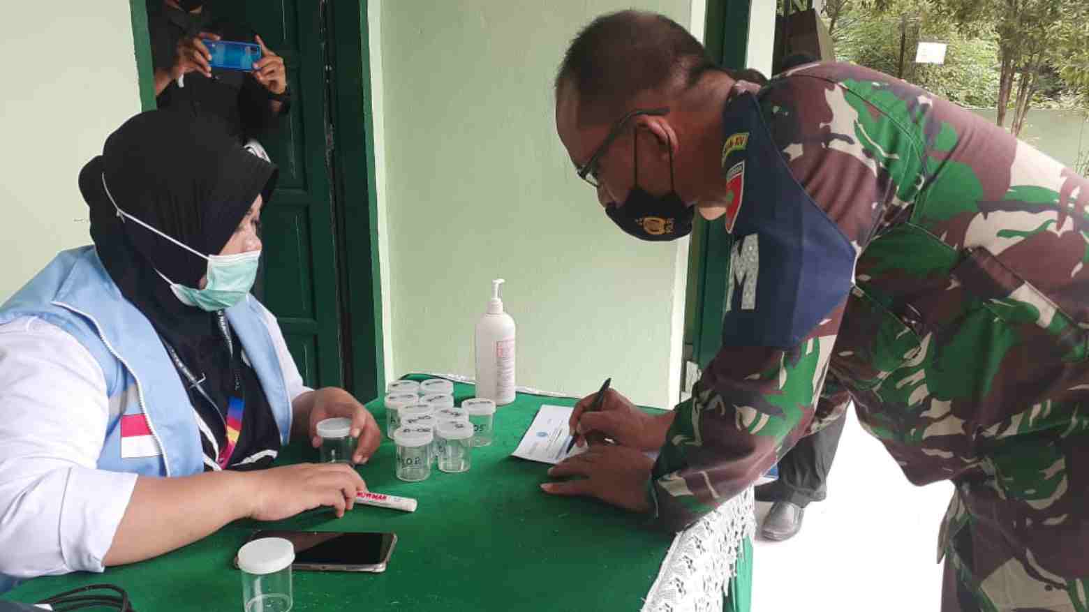 BNNP Sultra Sosialisasi P4GN dan Tes Urine Personel Denpom Kendari