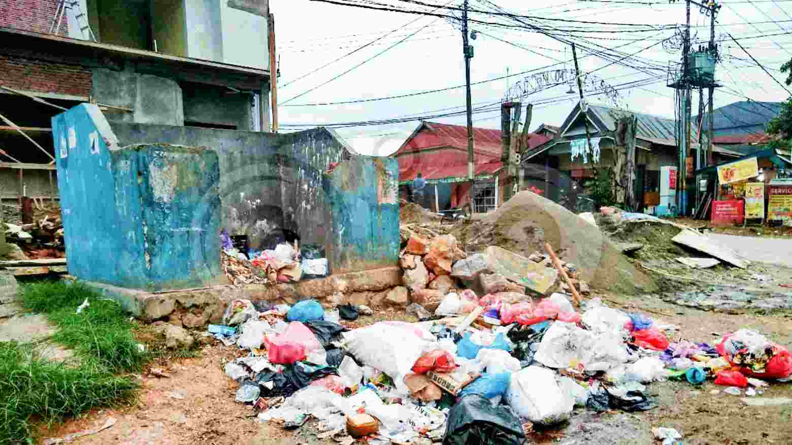 Buang Sampah pada Tempatnya, DLHK Kendari Minta Warga Bantu Kerja Petugas Kebersihan