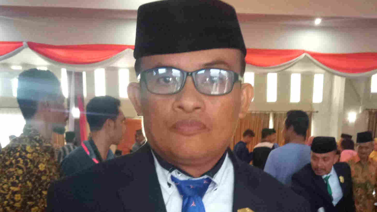 Dinas Perdagin Tidak Tegas, Dewan : Jangan Salahkan Pedagang Berjualan di Luar