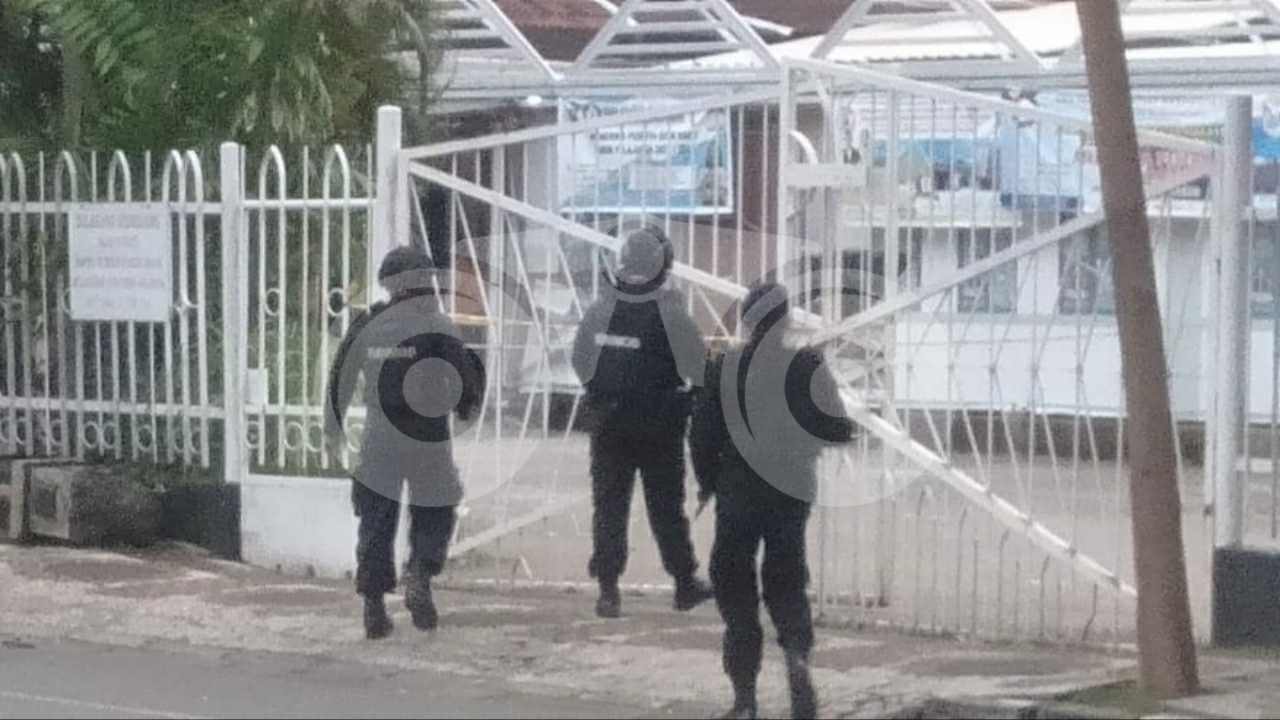 Jelang Kedatangan Kapolri dan Panglima TNI, Lokasi Ledakan Bom Disterilkan