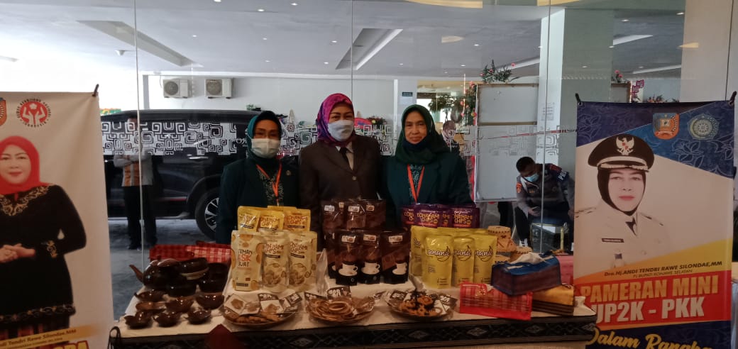 Kerajinan Limbah Kayu dan Percak Kain Jadi Produk Lokal Konsel