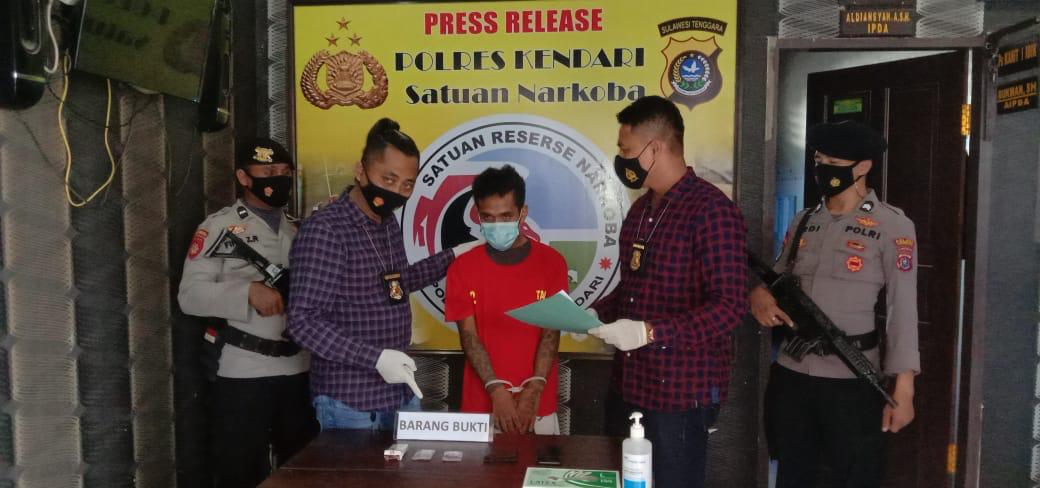 Lewat Informasi Warga, Seorang Kurir Narkoba di Kendari Dibekuk