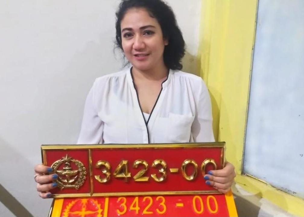 Masih Ingat Wanita yang Viral Pamerkan Mobil Dinas TNI? Begini Nasibnya Sekarang