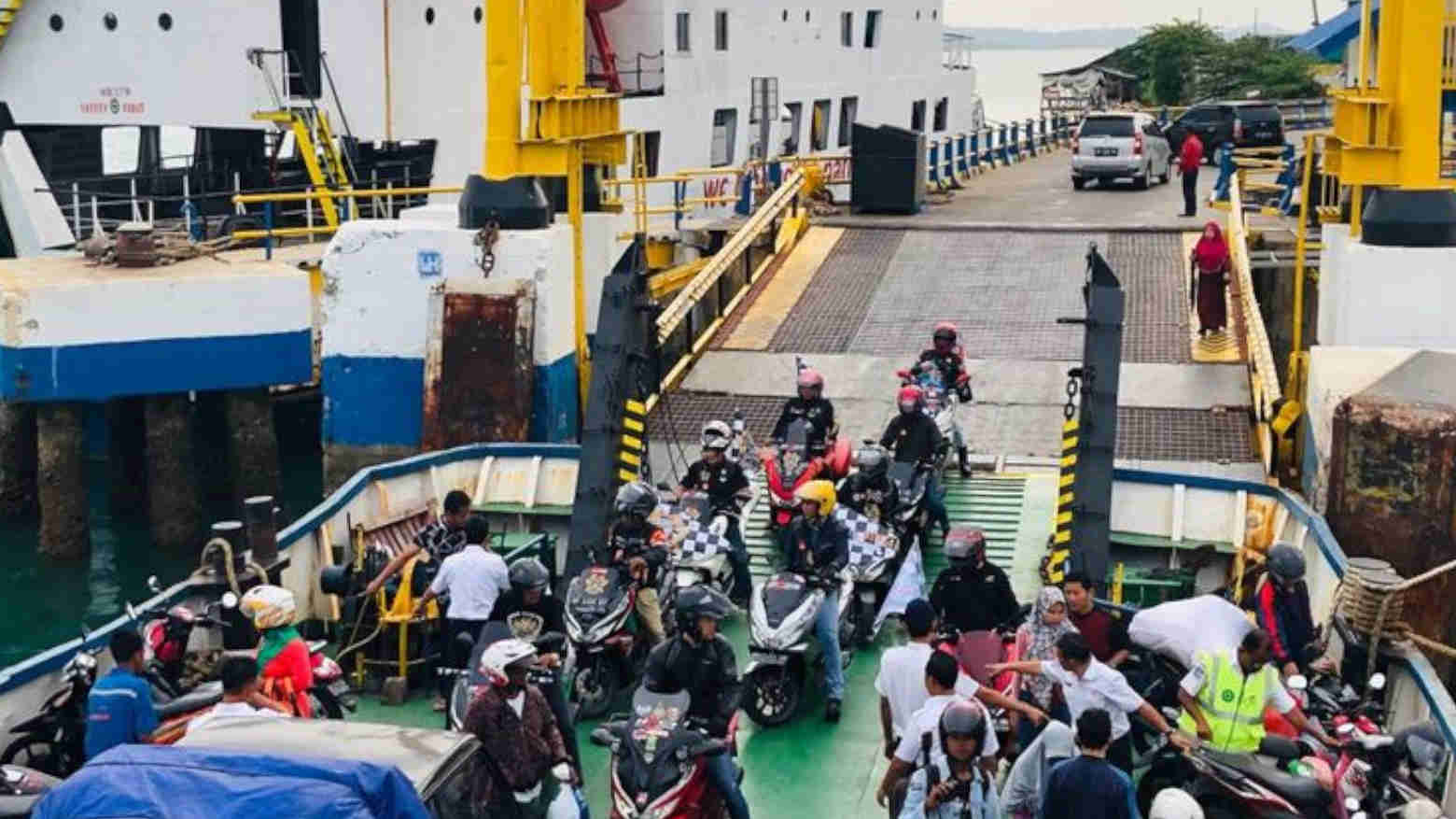 Mudik Dilarang, Penumpang Feri Amolengo-Labuan Diprediksi Tetap Melonjak