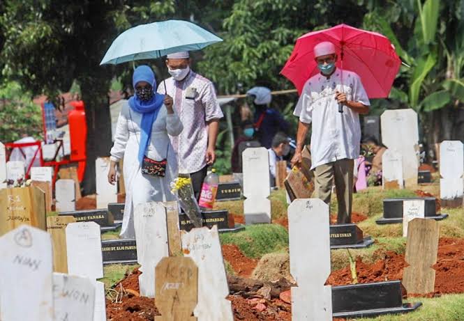 Pemprov Sulsel Bolehkan Warga Ziarah ke Pemakaman COVID-19, Ini Syaratnya