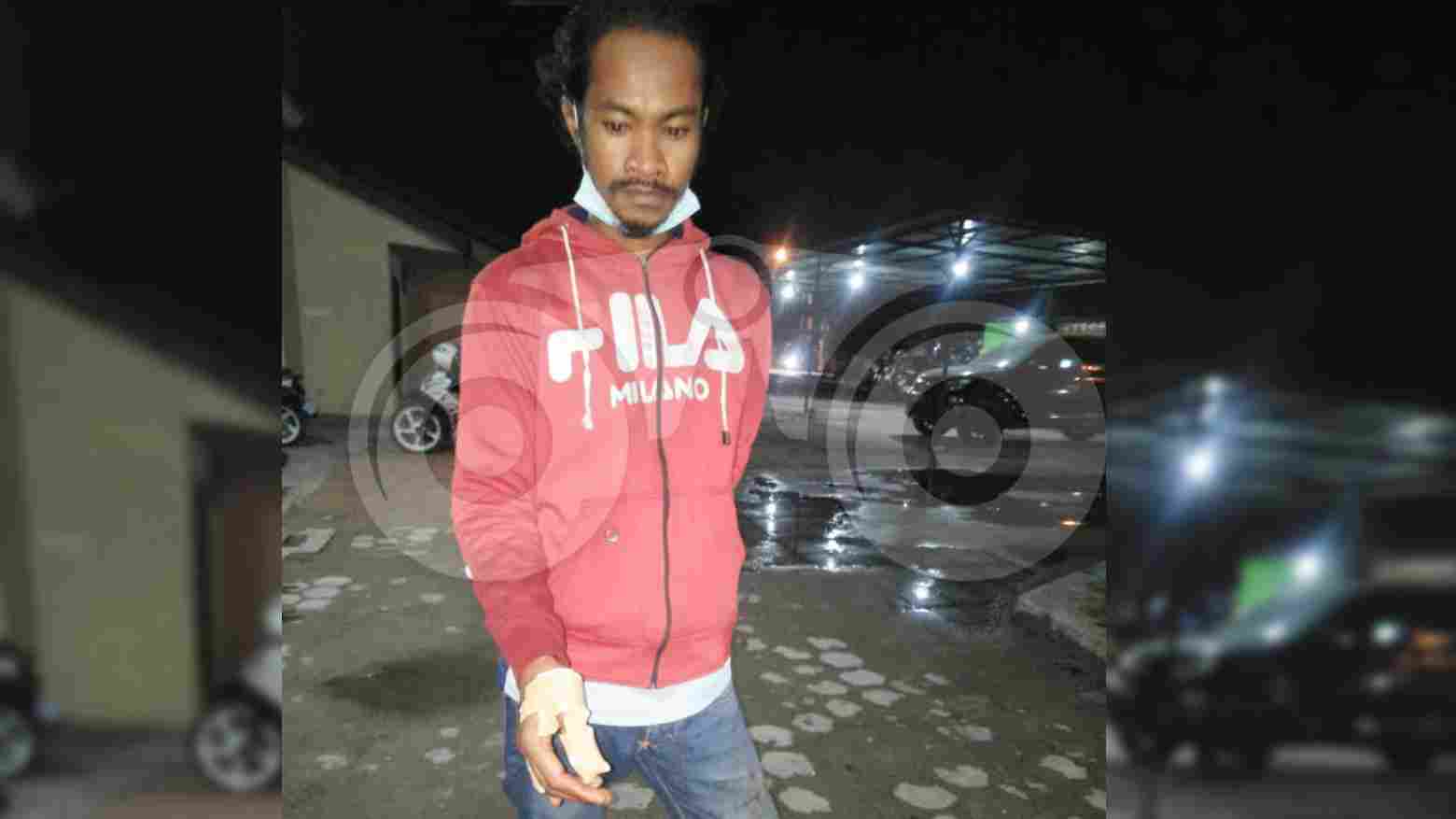 Usai Pesta Miras, Seorang Pemuda Ditebas Hingga Jari Kanannya Nyaris Putus