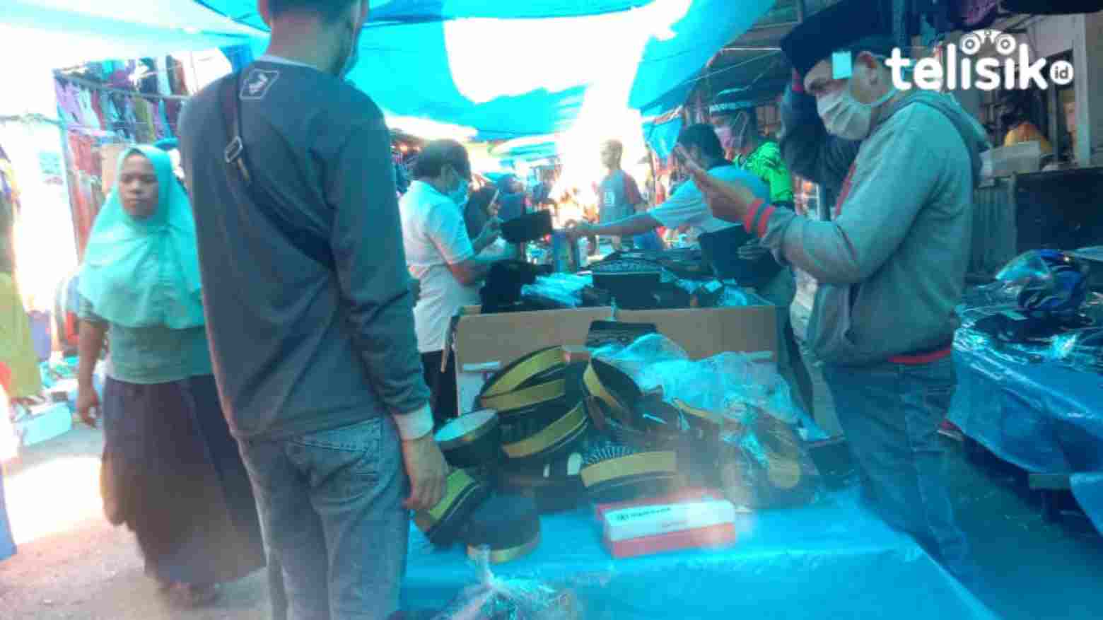 Dua Pekan Jelang Lebaran, Pedagang Kopiah Banjir Pembeli
