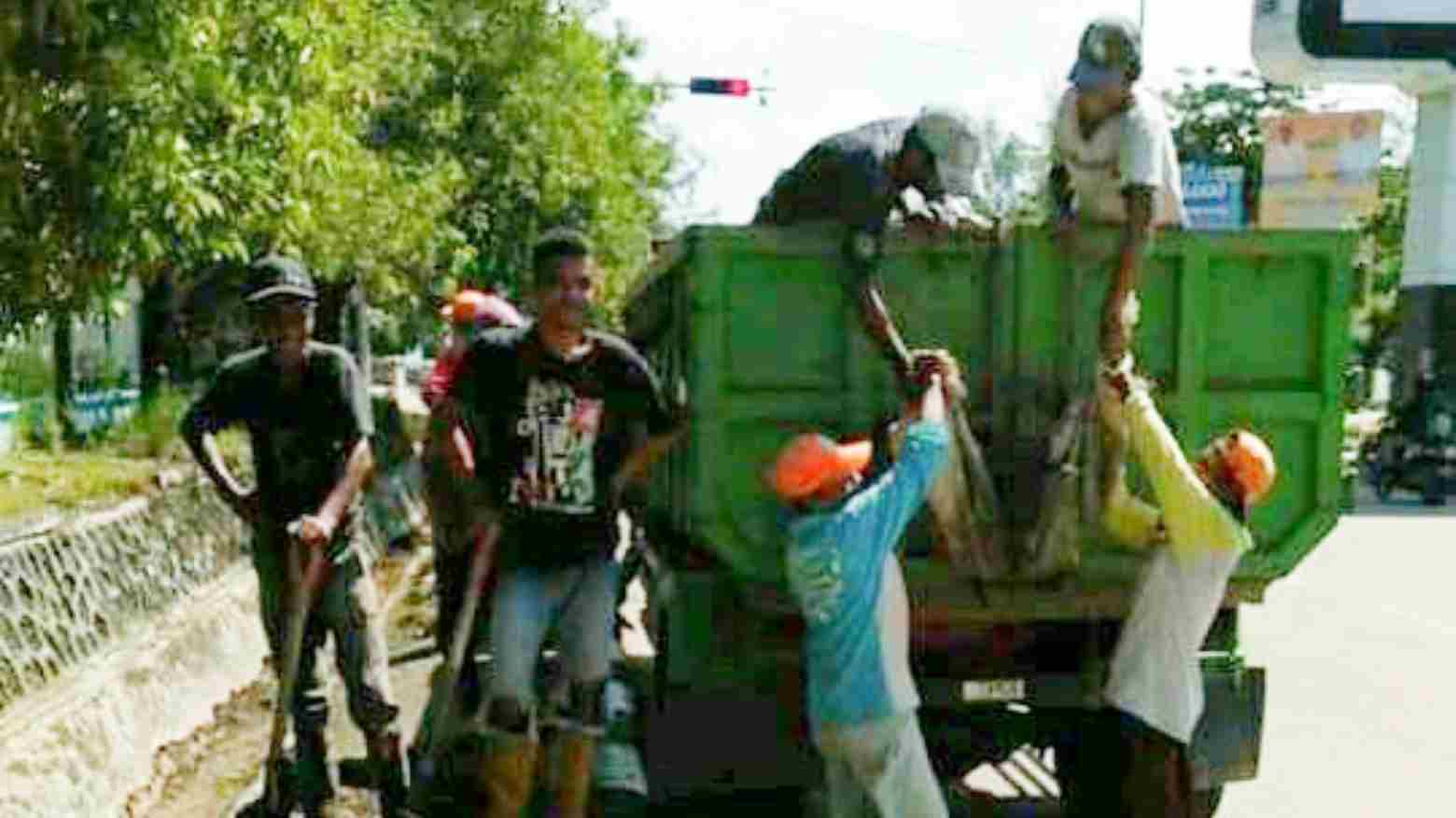 Jam Kerja Petugas Kebersihan Dikurangi Selama Ramadan