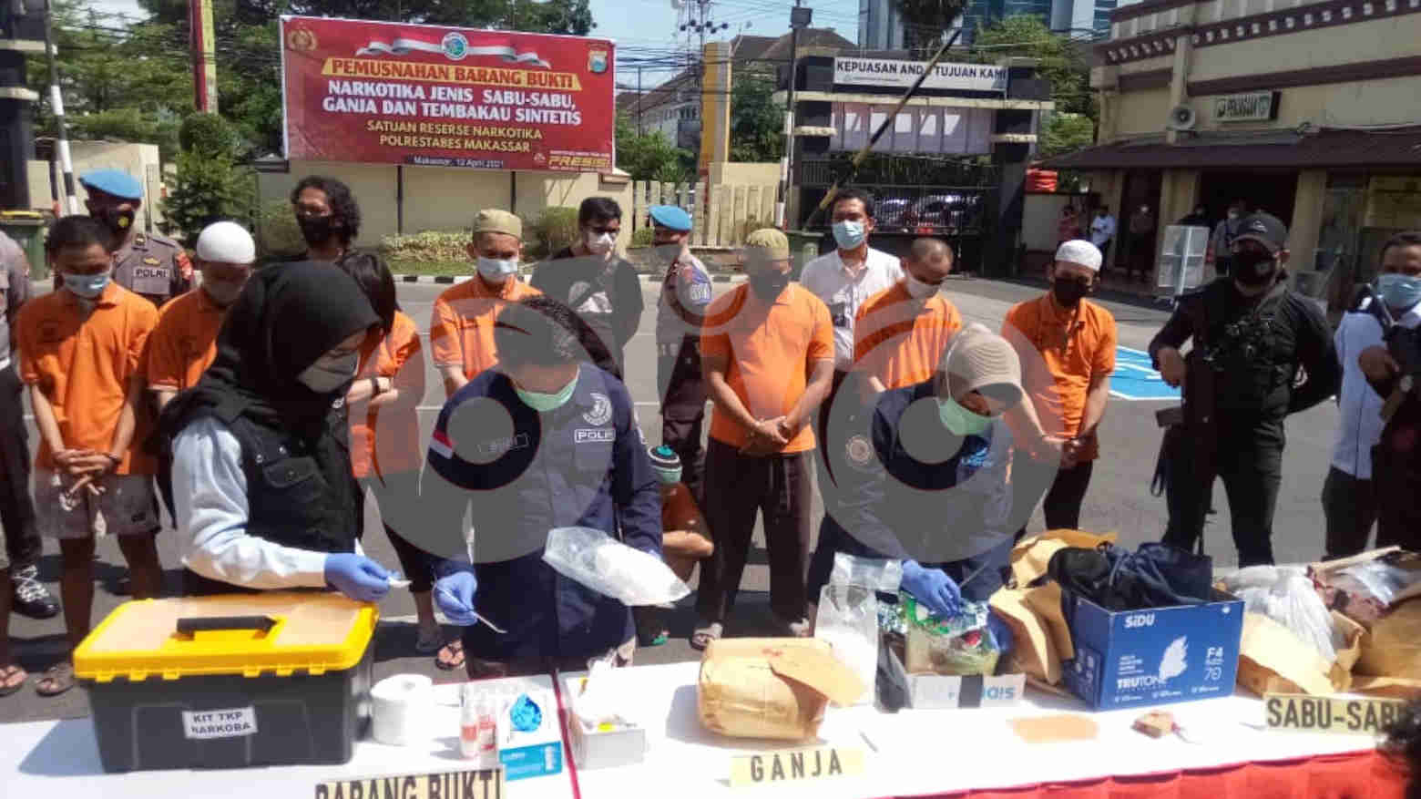 Jelang Ramadan, Polrestabes Makassar Musnahkan Narkoba