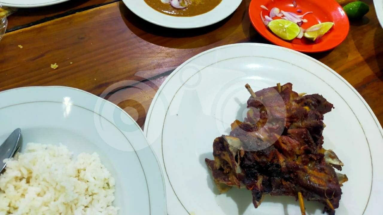Kambing Oven Ampeldenta Jadi Menu Favorit Berbuka Puasa