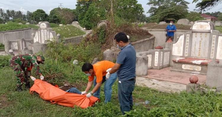 Mayat Membusuk Ditemukan di Kuburan China Sumut