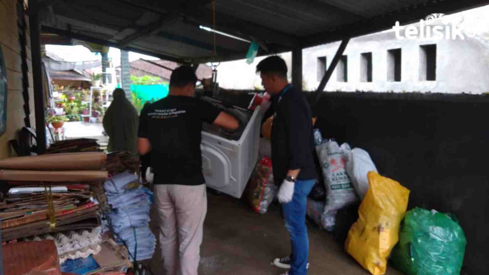 Optimalkan Pemberdayaan Keluarga, Warga Bentuk Bank Sampah