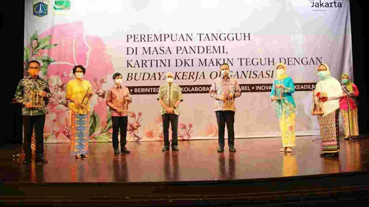 Peringati Hari Kartini, Anies Apresiasi Perjuangan Srikandi Nakes Selama Pandemi