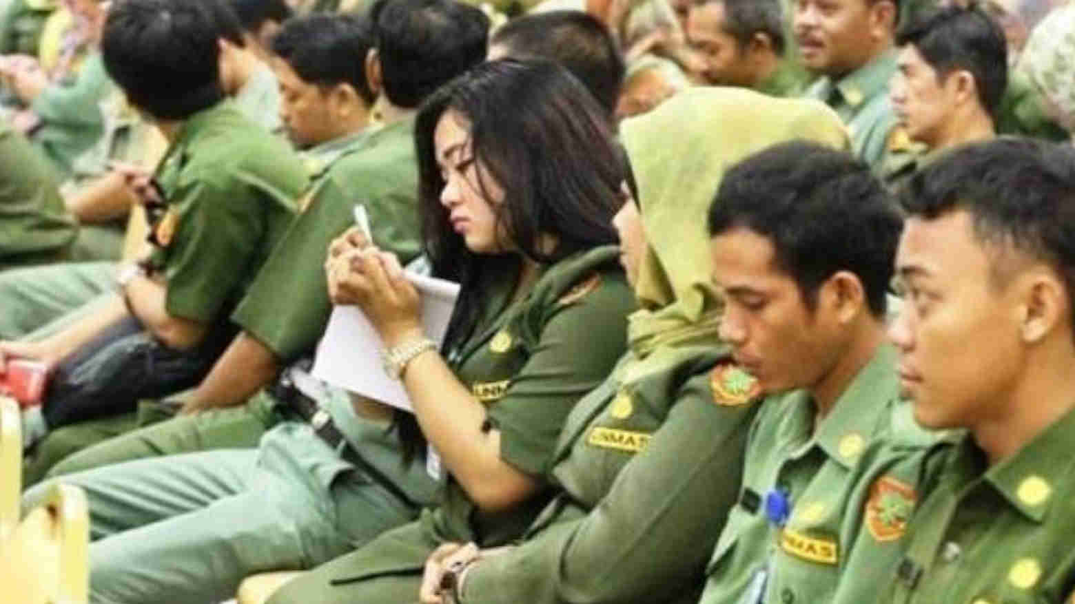 Pimpinan Instansi Bakal Kena Sanksi Jika Izinkan PNS Cuti Lebaran