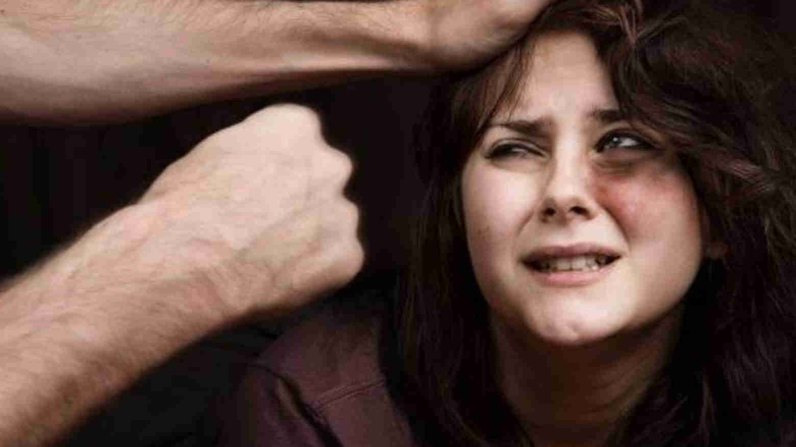 Akibat Tolak Ajakan Suami, Wanita Ini Disiksa Hingga Mau Digergaji