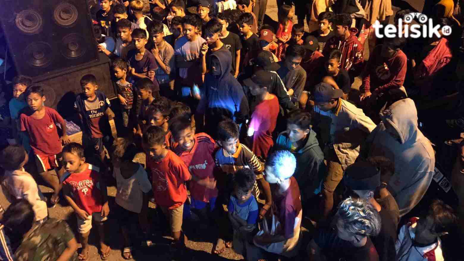 Cara Unik Masyarakat Tomia Membangunkan Sahur