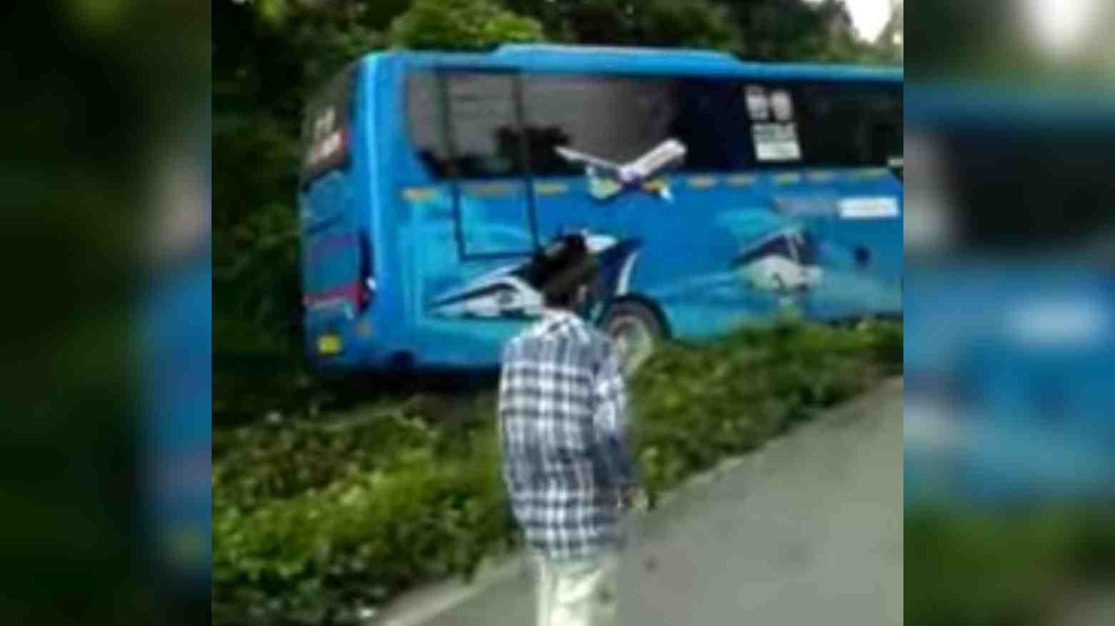 Damri Kendari-Tondasi Nyaris Terbalik di Gunung Wolasi
