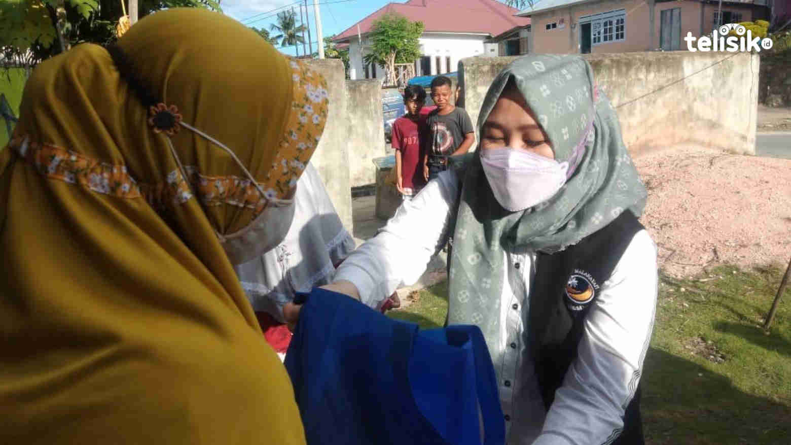 DPW Garnita NasDem Sultra Bagikan 100 Paket Sembako