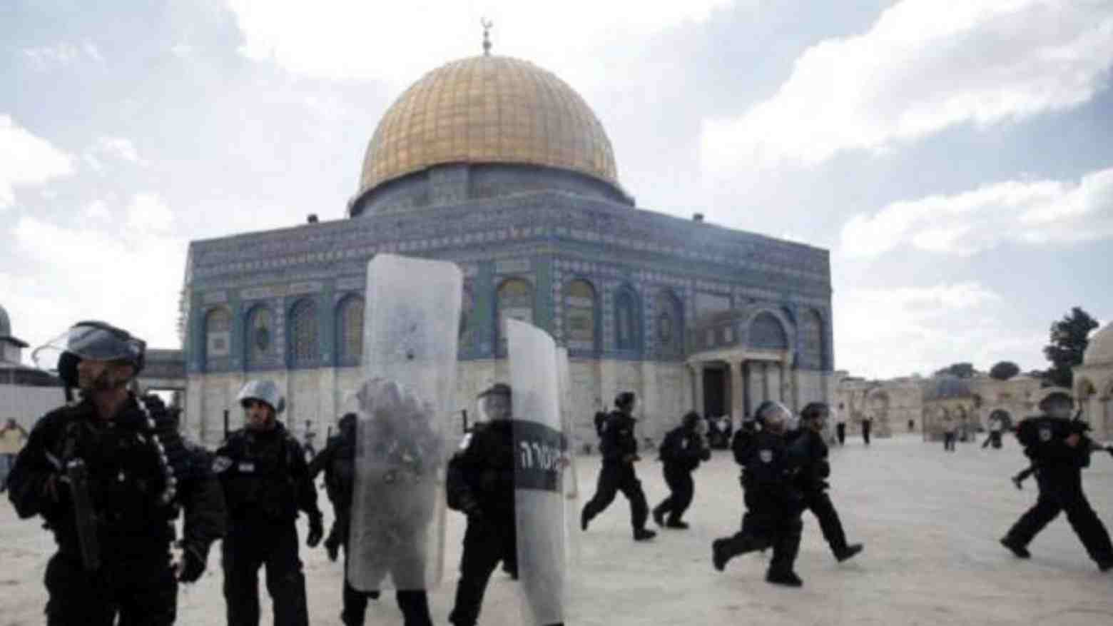 Israel Kembali Serang Al-Aqsa Setelah Umumkan Penghentian Perang