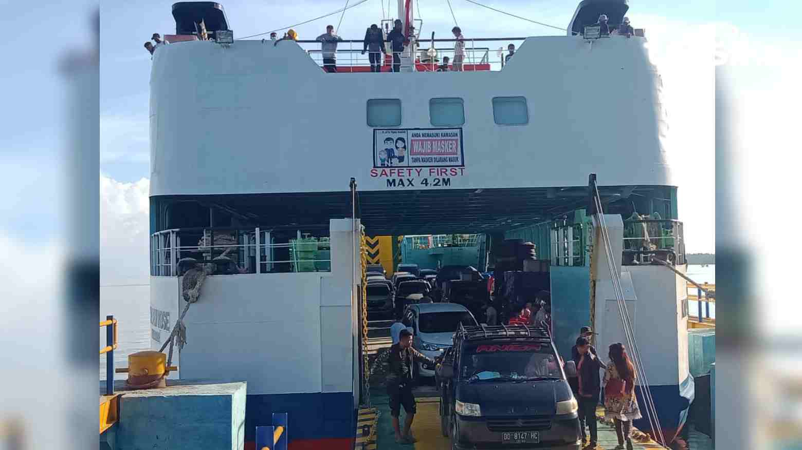 Jumlah Penumpang di Pelabuhan Tobaku Hari Ini Menurun