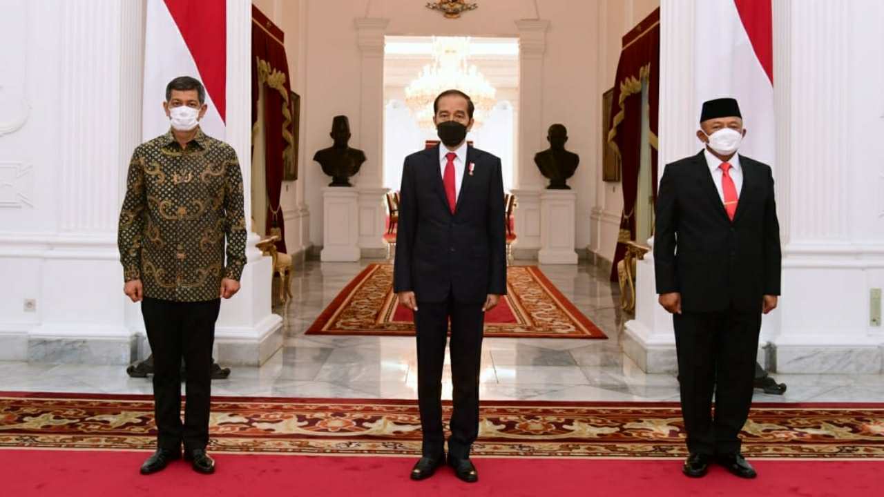 Presiden Jokowi Lantik Kepala BNPB Letjen Ganip Warsito Pengganti Doni Monardo