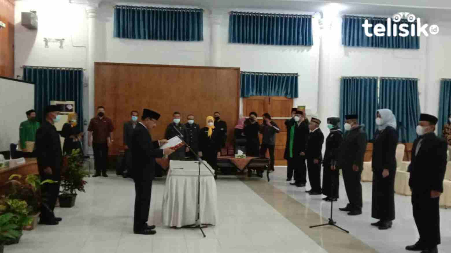 Ridwan Zakariah Lantik Sejumlah Pejabat di Lingkup Pemkab Buton Utara