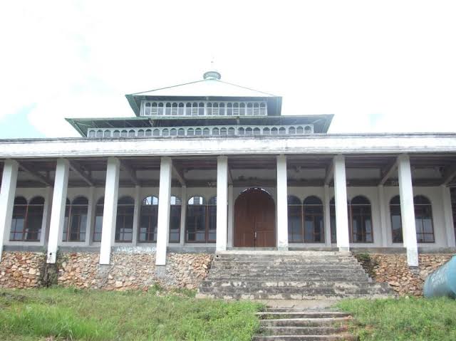 Salat Idul Fitri di Mubar Bisa di Masjid dan Lapangan Terbuka