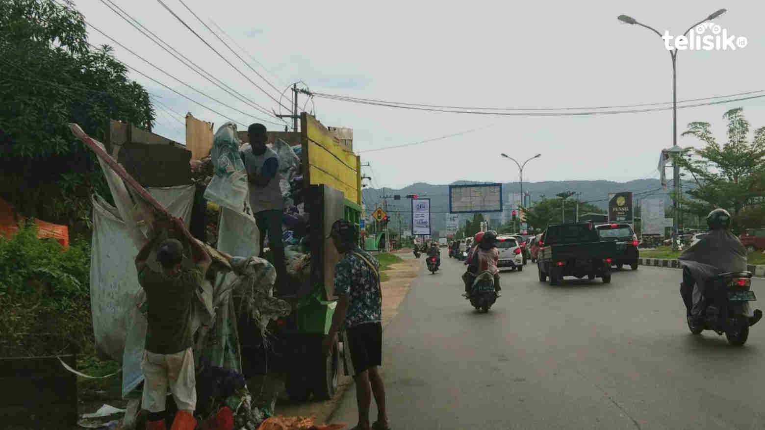 Usai Lebaran, DLHK Kendari akan Uji Coba Jemput Sampah ke Rumah Warga