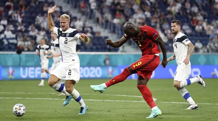 Bak Predator, Lukaku Tempel Cristiano Ronaldo di Top Skor Euro 2020