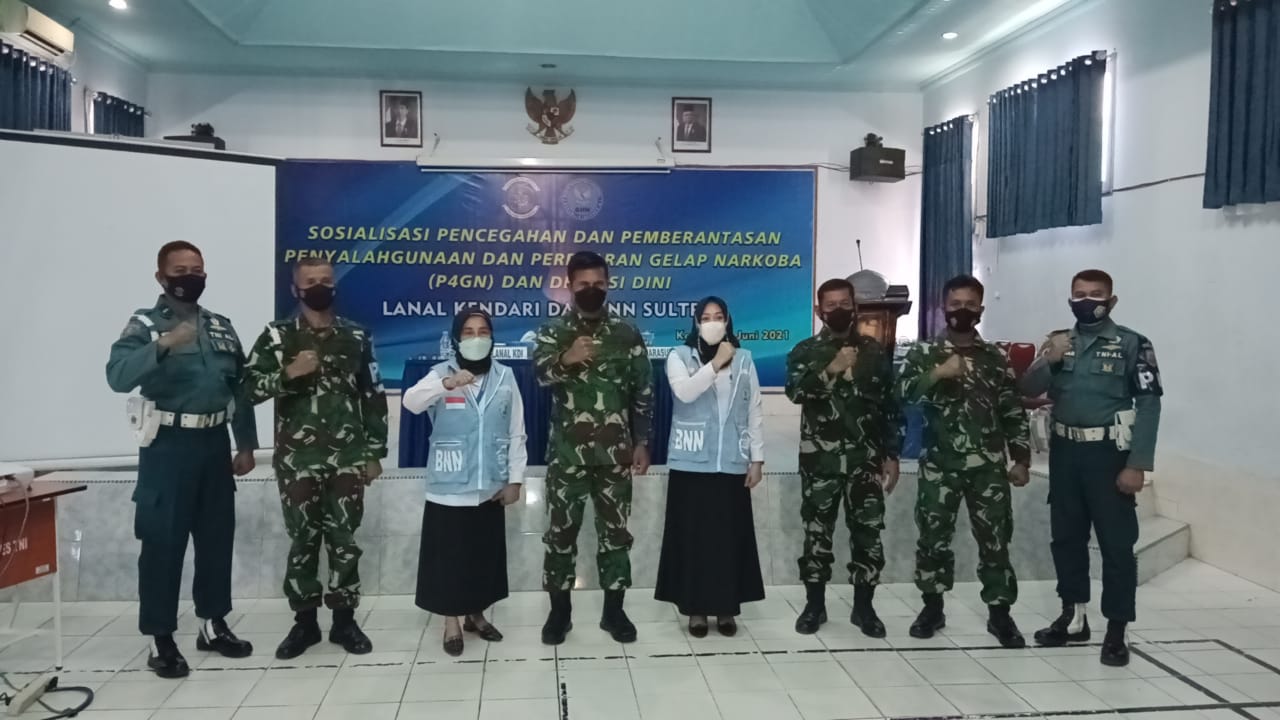 BNNP Sultra Edukasi Bahaya Narkoba dan Tes Urine 25 Prajurit Lanal Kendari