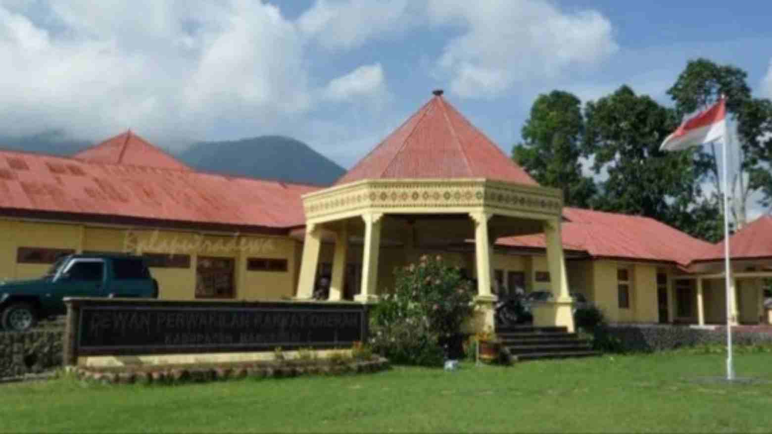 Dua Anggota DPRD Manggarai Kecam Pernyataan Sekcam