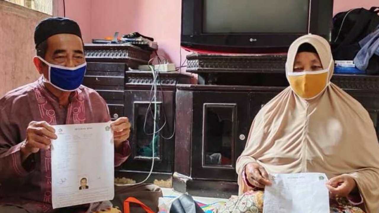 Kisah Haru Pasutri, Susah Payah Cicil Biaya Haji dari Hasil Berkebun Tapi Batal Berangkat