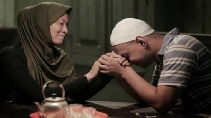 Lakukan Hal Ini untuk Bahagiakan Orang Tua