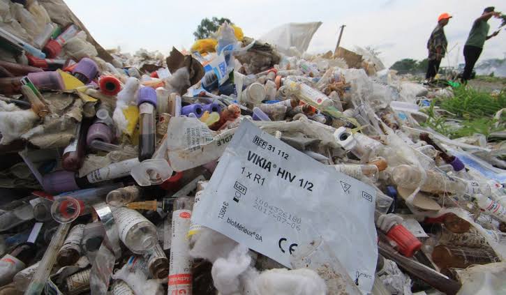 Mengenal Limbah B3 Medis dan Dampaknya Bagi Lingkungan dan Masyarakat