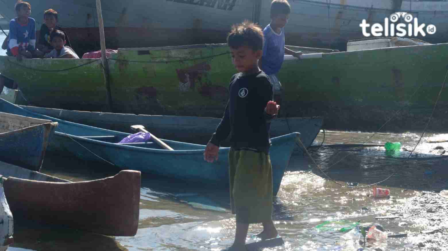 Pemkot Kendari Bakal Tindak Pelaku UMKM Buang Sampah di Laut