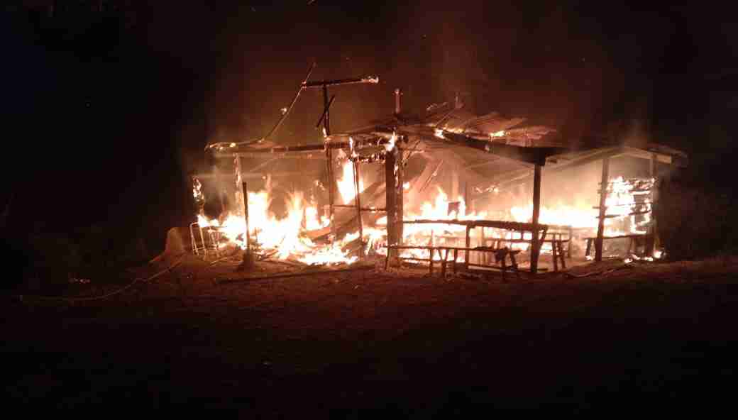 Satu Rumah dan Dua Sepeda Motor di Kolut Ludes Terbakar