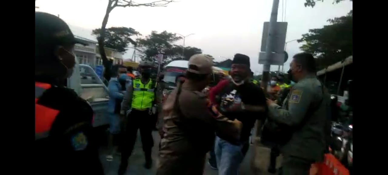 Takut Diswab Antigen, Warga Asal Madura Ngamuk di Suramadu