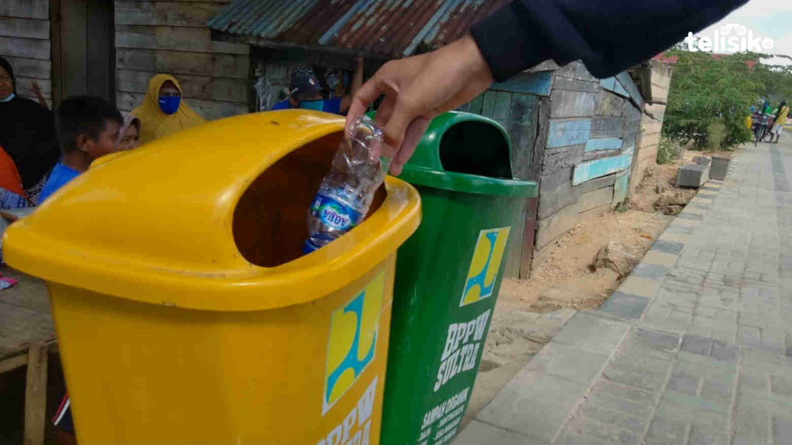 Yuk, Bantu Petugas Kebersihan Mulai dari Pisahkan Sampah Organik dan Anorganik