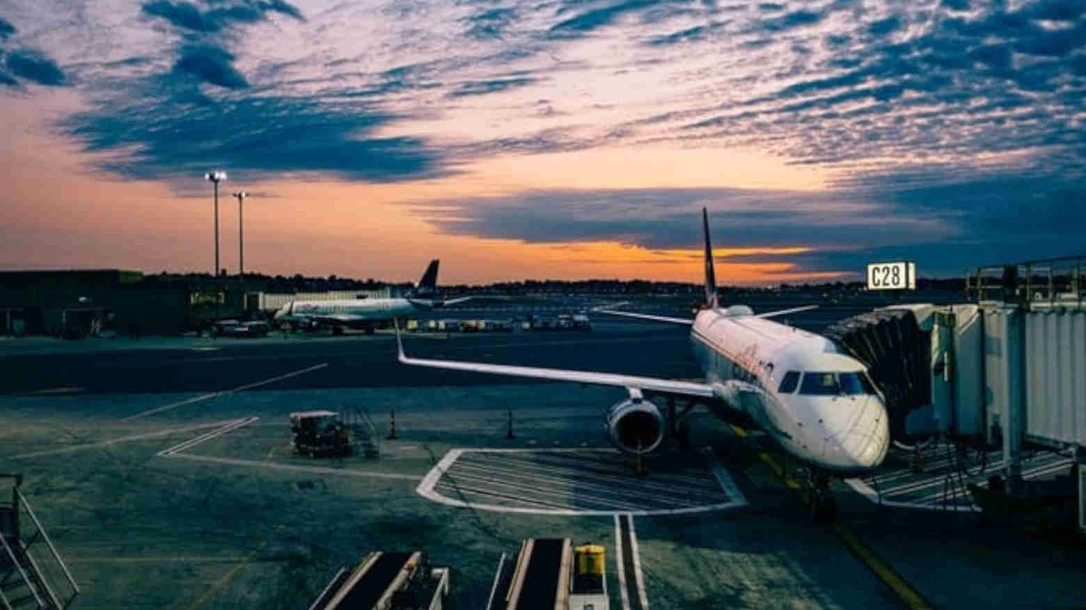 30 ABG Ribut di Pesawat Gegara Tolak Pakai Masker, Penerbangan Tertunda