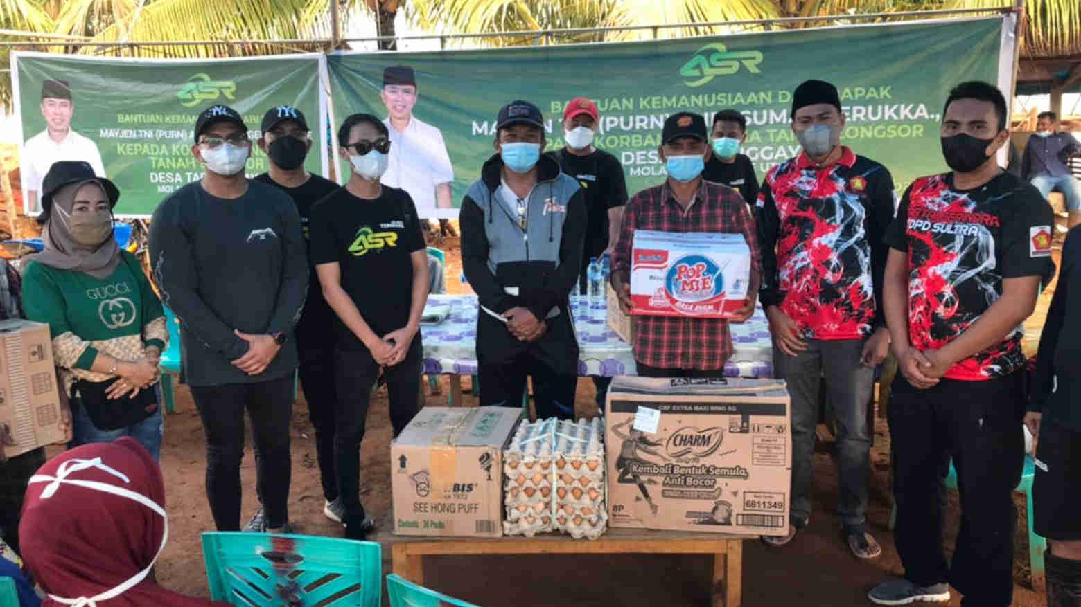 Andi Sumangerukka Bantu Korban Longsor di Desa Tapunggaya Konut