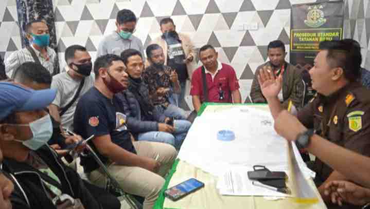 Dugaan Korupsi Dana BOS di SMPN 1 Reok, Seret Kepsek dan Bendahara Jadi Tersangka