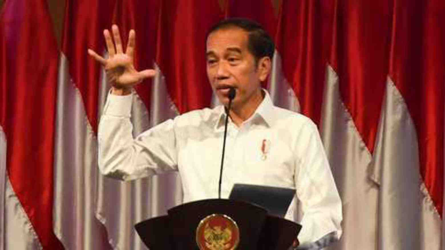 Jokowi Bakal Bagikan Paket Obat untuk Pasien Isoman