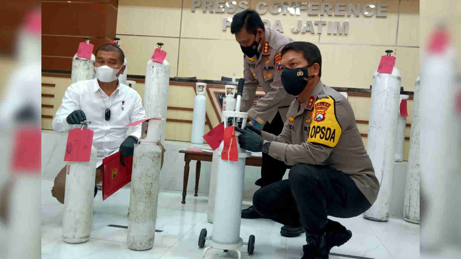 Jual Tabung Oksigen di Atas Harga Eceran, 3 Orang Diamankan Polda Jatim