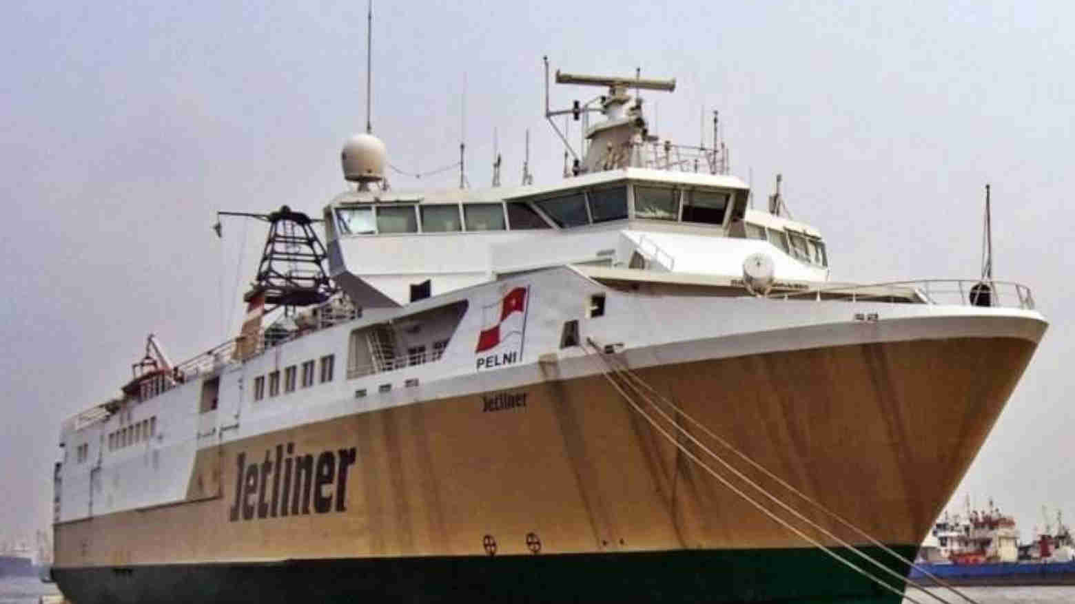 KM Jetliner Diparkir di Baubau, 22 Juli Kembali Berlayar
