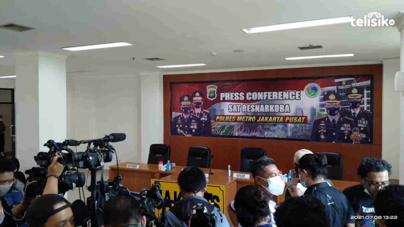 Molor, Jadwal Konferensi Pers Penangkapan Nia Ramadhani dan Ardi Bakrie