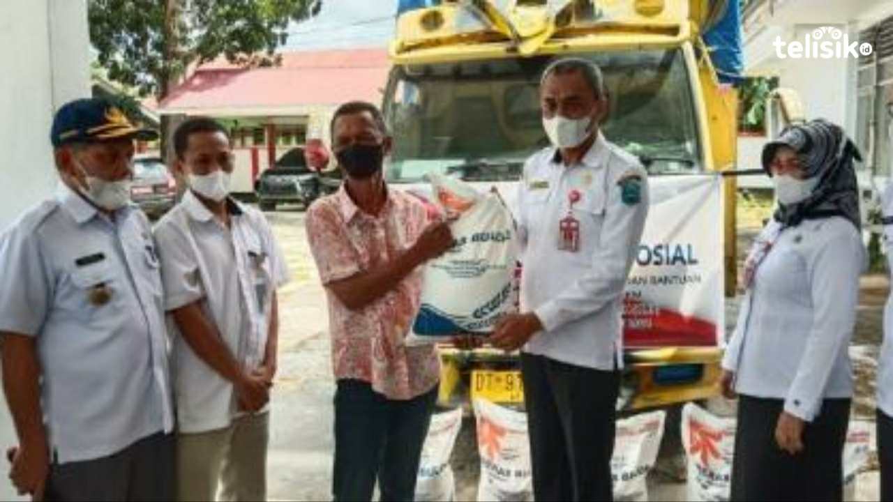 Pemda Salurkan Bantuan PKM pada Masyarakat Buteng