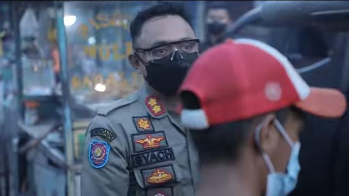 Viral Video Kasatpol PP Bogor Berikan Imbauan PPKM Secara Santun dan Humanis