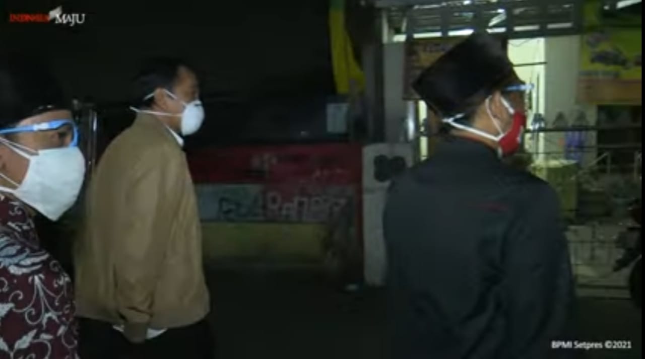 Warga Kaget, Malam-Malam Jokowi Beraksi di Kelurahan Sunter Tanjung Priok
